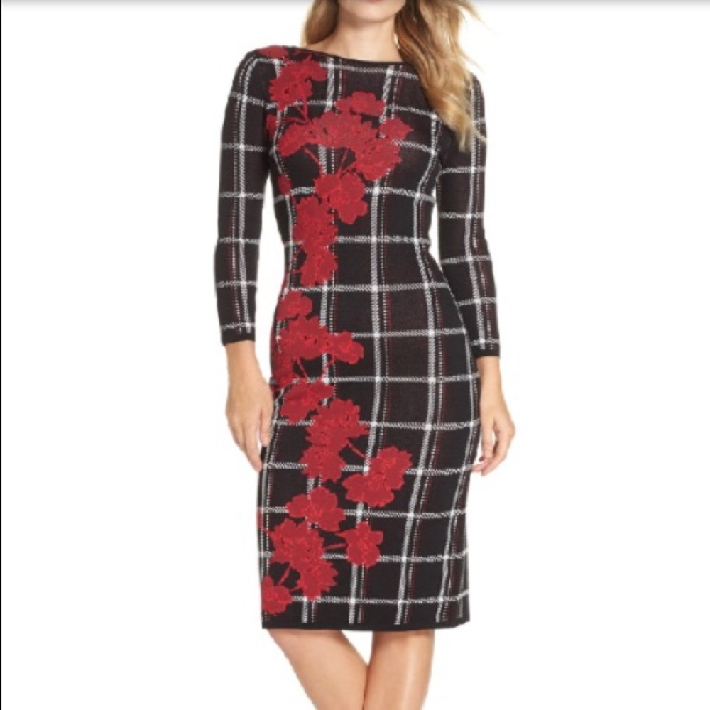 Vince Camuto Small Black Red White Plaid Floral Sweater Knit Fitted Dress